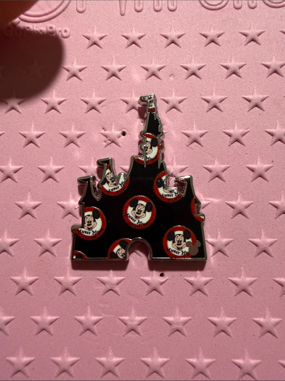 2025 WDW Walt Disney World Hidden Mickey Mouse Club Red Castle Pin Wave B